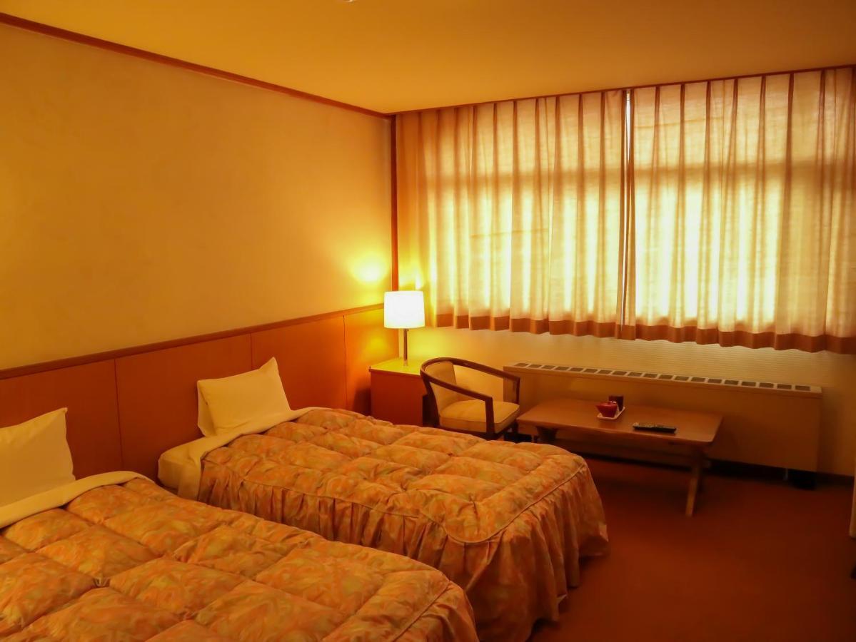 Hotel Sankt Moritz Shiga Shimotakai Экстерьер фото