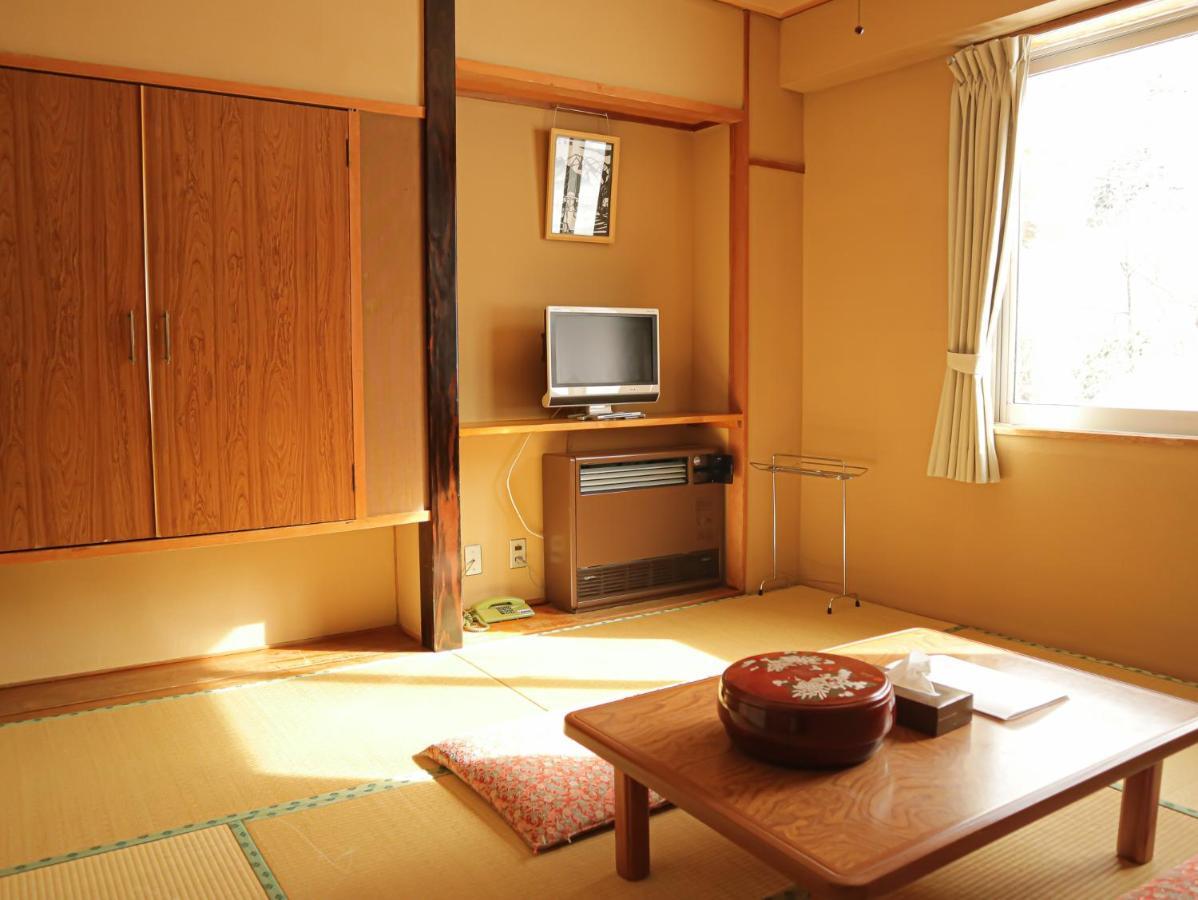 Hotel Sankt Moritz Shiga Shimotakai Экстерьер фото