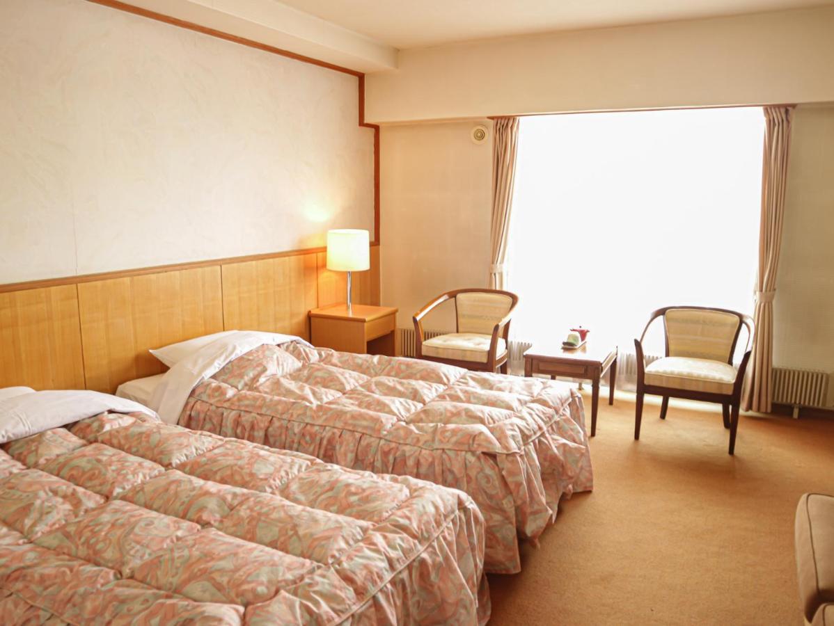 Hotel Sankt Moritz Shiga Shimotakai Экстерьер фото